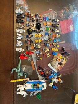 Lego Minifigures and Accessories Lot