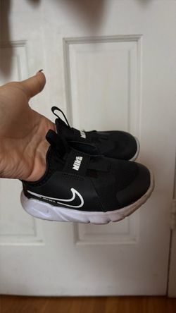 Nike shoes toddler , size 7c