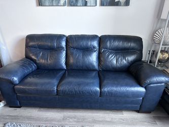 100% Leather Sofa & Loveseat - Excellent Condition