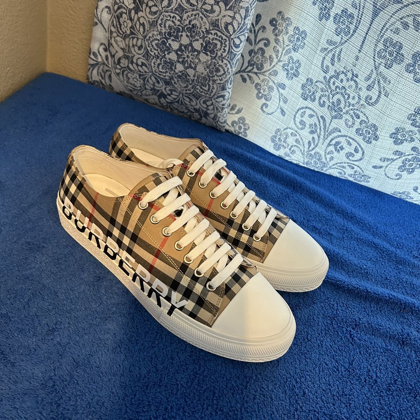 Burberry Logo Print Vintage Check Cotton Sneakers for Sale