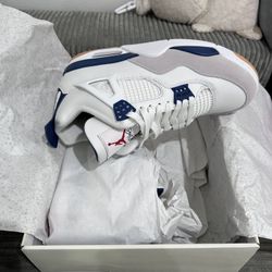 Jordan 4 Nike Sb Size 10.5