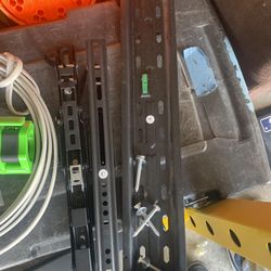 Tv Mount Up To 80 Inch