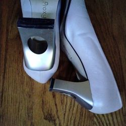 6.5 to 7 beige pumps.  Proxy. Made In Spain.
