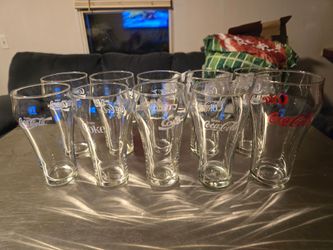 COLLECTIBLE DRINKING GLASSES NEVER BEEN USED - $60 obo