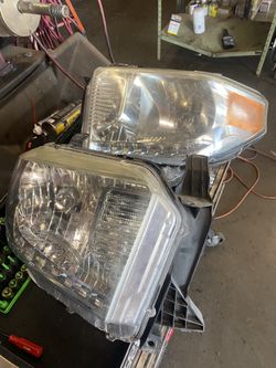 Headlights 2014 Tundra