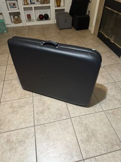 Massage table