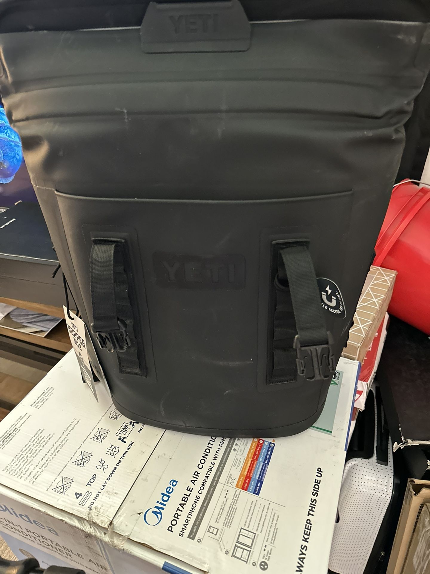 Black Yeti Hopper Backpack