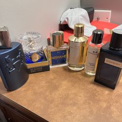 Fragrances / Colognes 