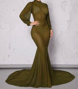 Vestido transparente.El pago cuando se venga a buscar , no acepto transferencia ni adelantos.