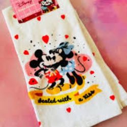 New Disney mickey and minnie kitchen towel