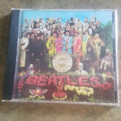 The Beatles Sgt. Pepper's Lonely Hearts Club Band CD Early Pressing CDP 7 464422