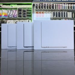 MacBook Air M4 Chip (Latest Model) (Take It Home In Payments/ llévatelo a casa en pagos) 