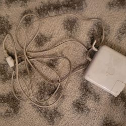 Apple MacBook Charger