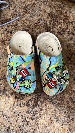 Crocs size 7 women’s used