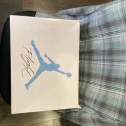 Jordan 4 Unc
