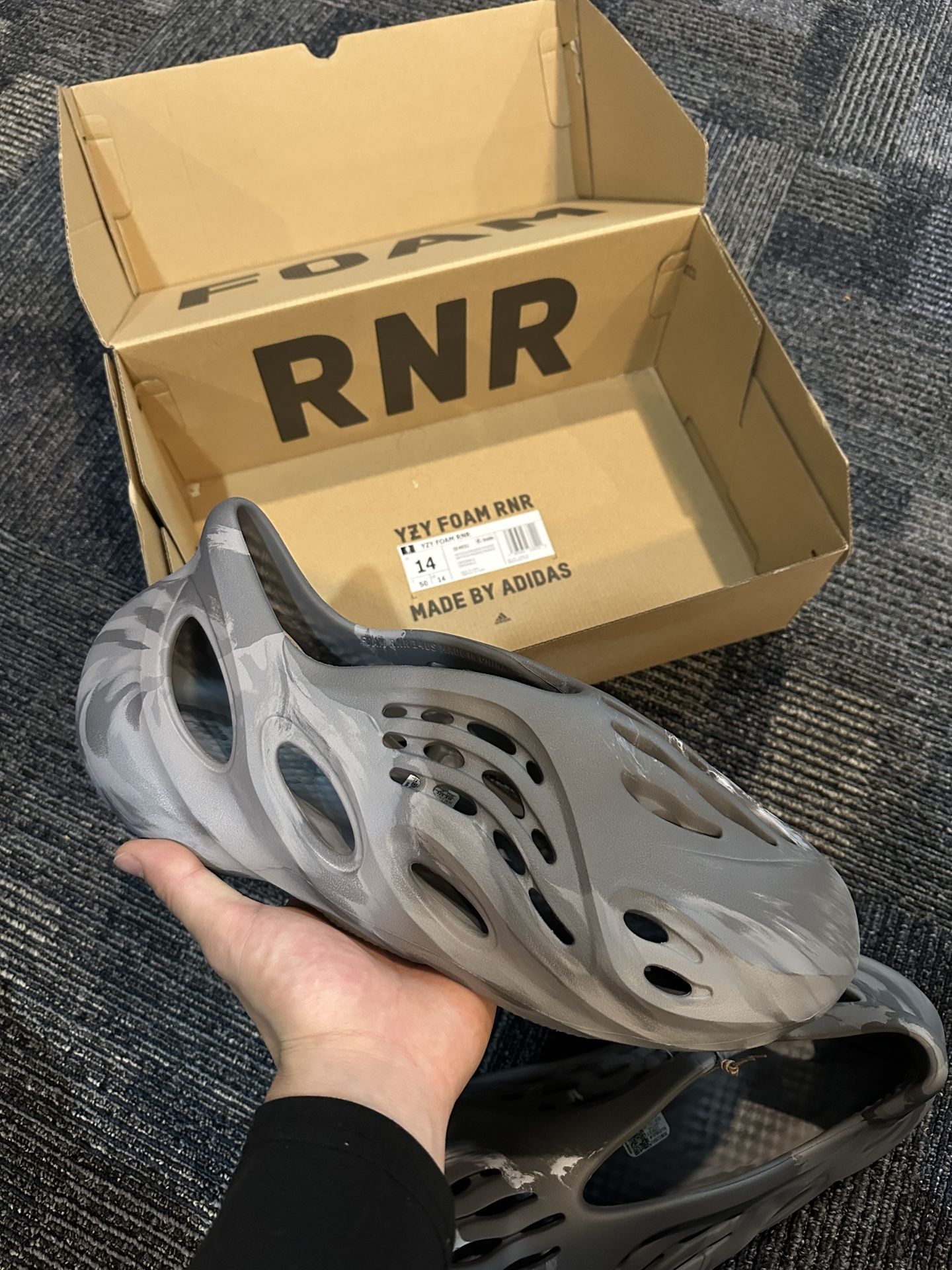 adidas Yeezy Foam RNR MX Granite Size:14