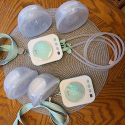 Motif roam hands free breast pump