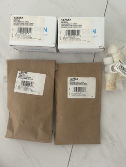 Moen 2 Handle Chrome Widespread Trim Parts (handles Only)