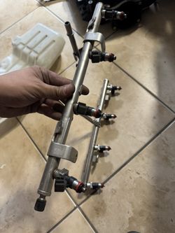 2011 Camaro Fuel Rail System And Injectors 