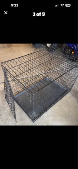 Dog crate 22X36X24 $30 Gilbert and Ray rd. Check pics and offers.