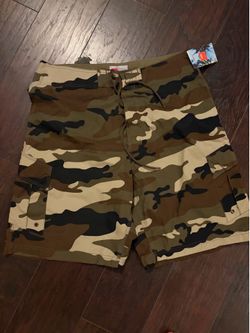 New Mossimo men’s camo shorts size 34