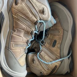 Keen Footwear 