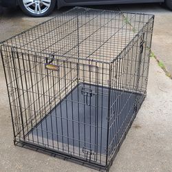 Big Black Metal Dog Crate Retriever Brand, Has 2 Doors