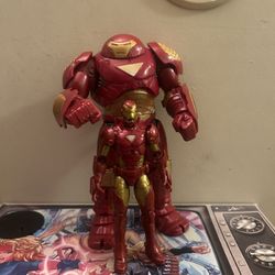Marvel legends Iron man and Hulkbuster