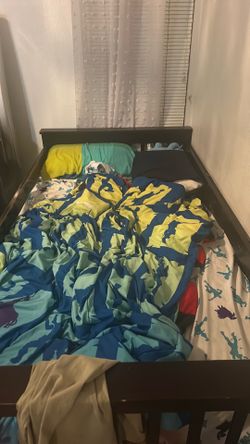 Twin size bed with mattress free