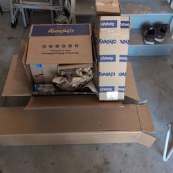 Free Moving Boxes