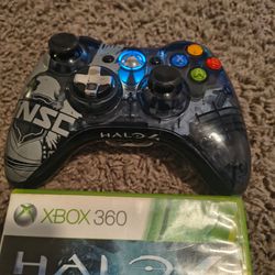 (Xbox 360)Halo 4 game and limited edition Nsc halo 4 wireless controller