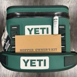 New YETI Hopper Flip 8 Portable Soft Cooler Black Forest Green Model YHOPFLIP8