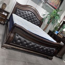 King Bedroom Set 🤎 Rustic Style ✨ Easy Financing Available ✨ No Credit Needed ✨ Up To 12 Months Without Interest OAC 