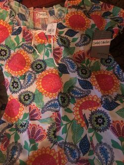 Peaches scrub top
