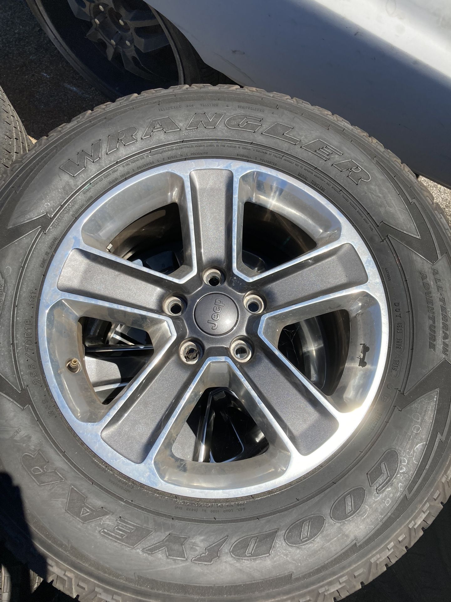 18” Oem Jeep Wrangler Wheels And Tires