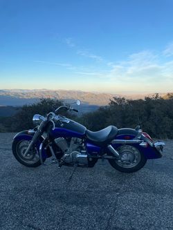 Honda shadow 2004 aero 750cc