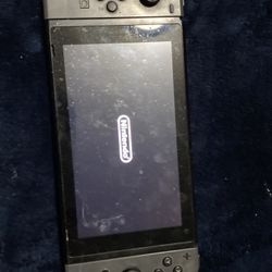 Used Nintendo Switch