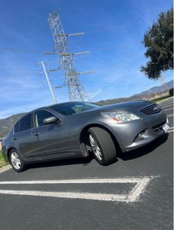 2010 Infiniti G37
