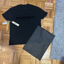 Essentials Tee
