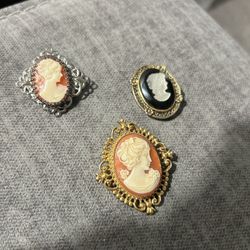 Antique Cameo Brooches 
