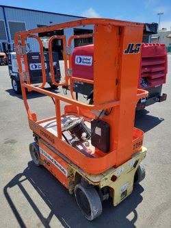JLG 1230ES 12’ Electric Vertical Lift