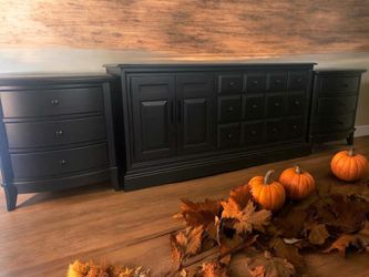 Large Pennsylvania House Dresser & Nightstands 3pc Bedroom Set Solid Wood Black Satin New