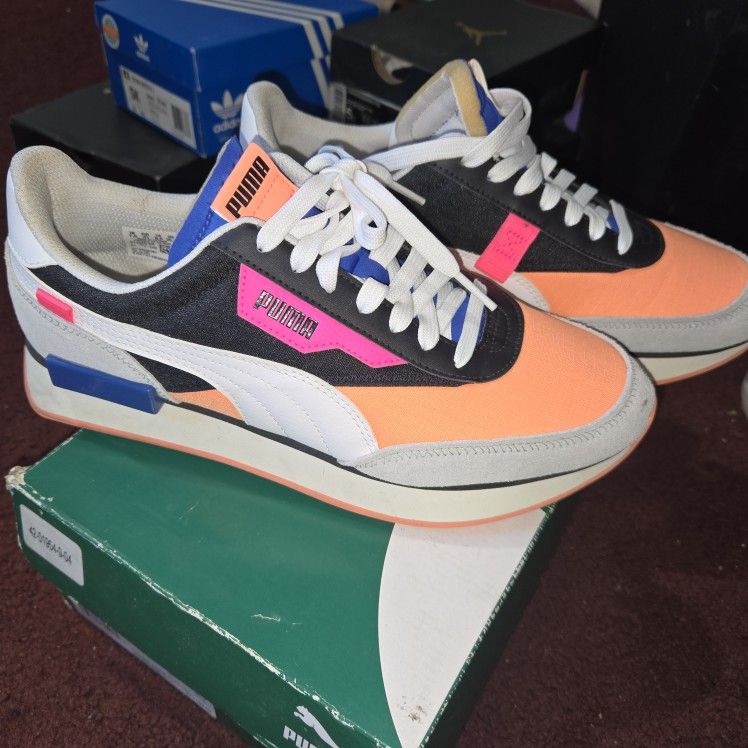 Multicolor Adult Pumas 8 1/2