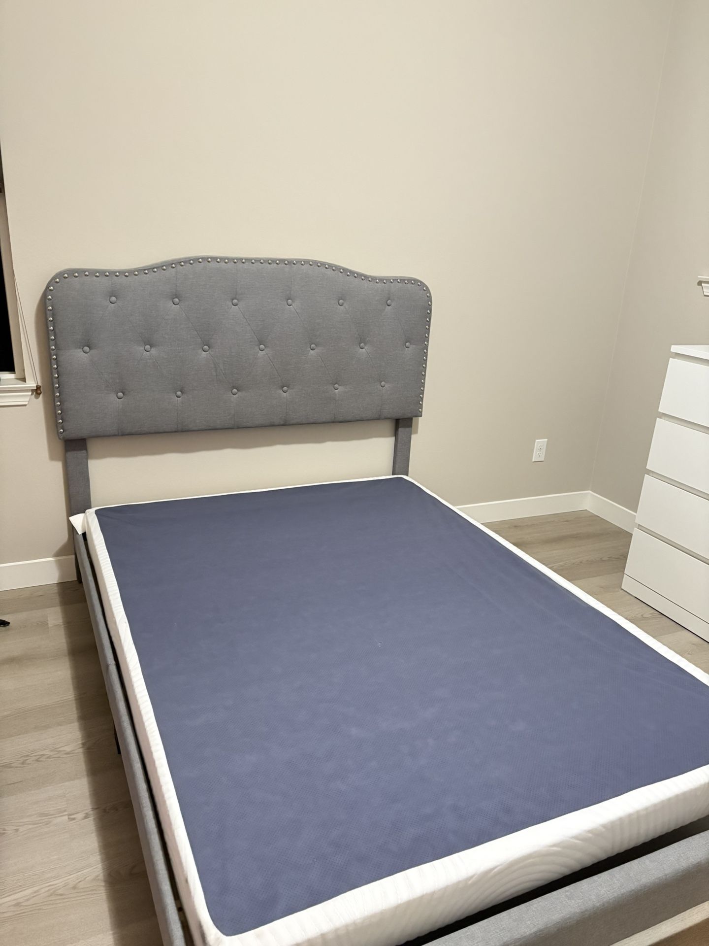 Bed Frame With Box Spring (Full)