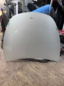 Tesla Model Y 2020/2024 hood Oem white
