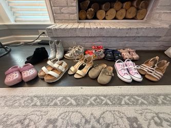 Girls shoes size 3