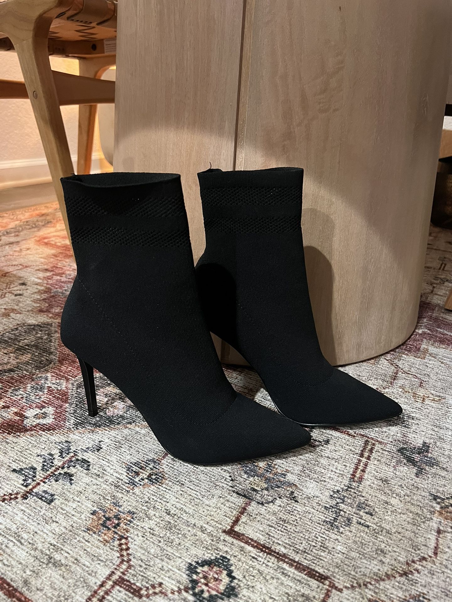 Black Steve Madden Size 8.5 Boots