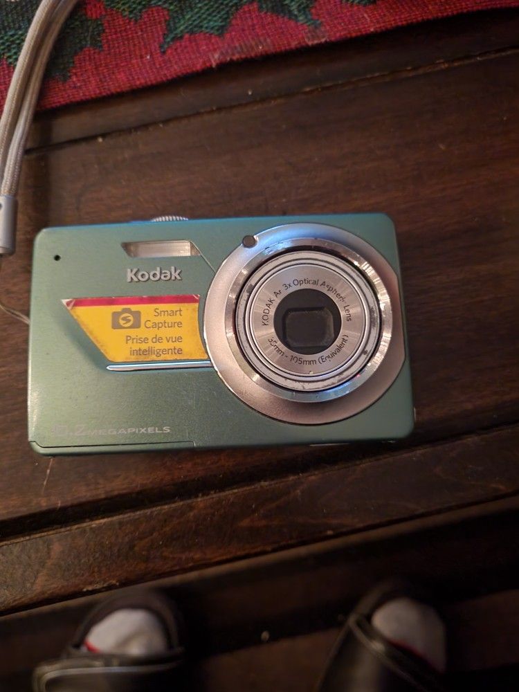 Kodak easy share M340 digital camera