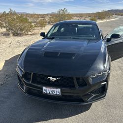 Ford Mustang GT Premium 2024 - 1100 Miles Only