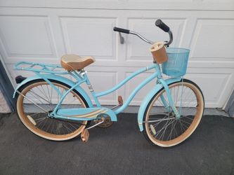 Huffy beach cruiser
